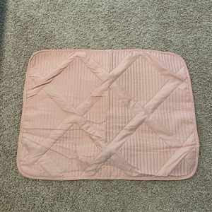 NWOT TWO pillow quilt cover